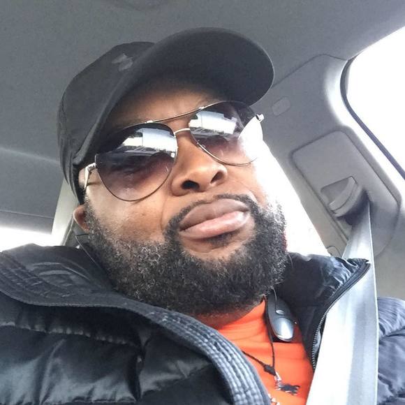 Meet your Posher, Ed - Picture 2 of 2